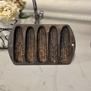 Vintage Lodge Cast Iron 527C2 USA 5-Stick Corn Cob Cornbread Muffin Pan